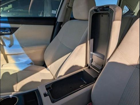 Used 2015 Nissan Altima 2.5 S w/ Power Driver Seat Package image 16