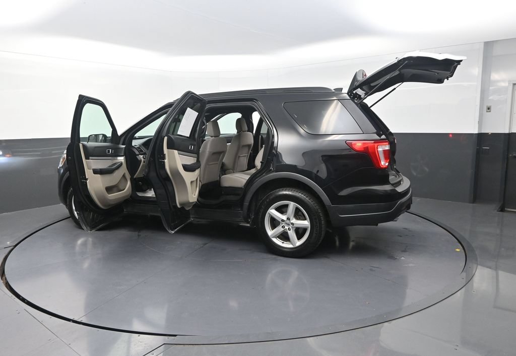 Used 2018 Ford Explorer 4WD w/ Class II Trailer Tow Package image 33