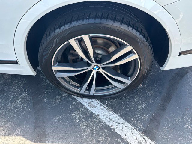 Used 2019 BMW X7 xDrive40i w/ Premium Package AWD/4WD image 24