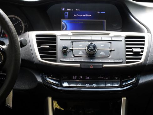 Used 2016 Honda Accord LX image 28