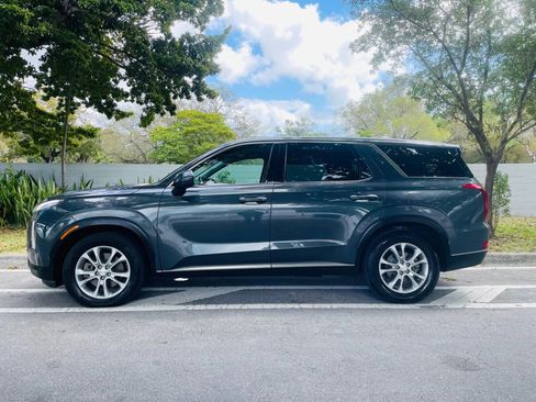 Used 2020 Hyundai Palisade SE image 2