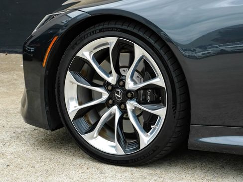 Used 2018 Lexus LC 500 Coupe w/ Sport Package RWD image 43