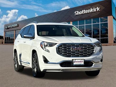 Used 2019 GMC Terrain Denali w/ Advanced Safety Package image 3