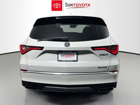 Used 2025 Acura MDX SH-AWD image 5