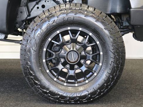 Used 2003 Ford F350 Lariat image 43