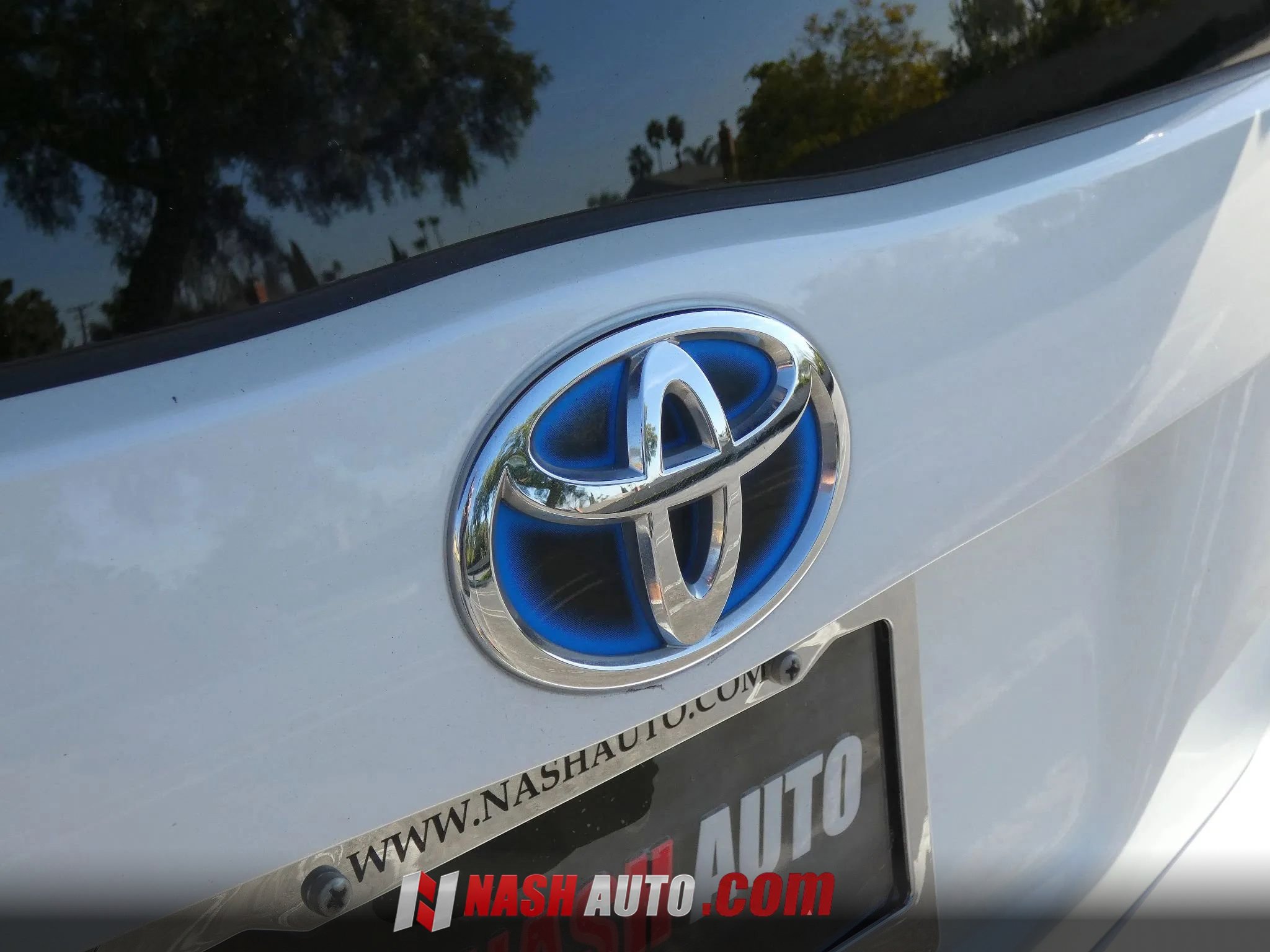 Used 2014 Toyota Prius Two FWD image 23