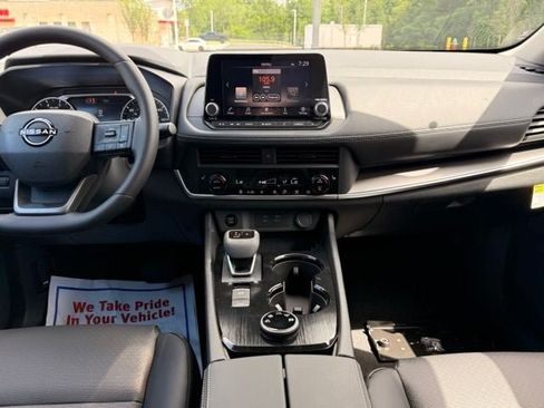 New 2026 Nissan Rogue Dark Armor AWD/4WD image 27