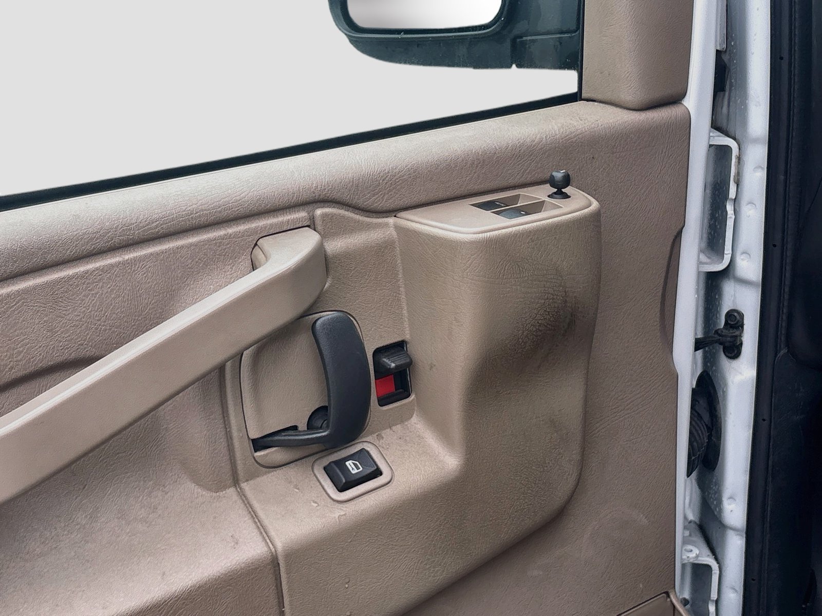 Used 2025 Chevrolet Express 2500 w/ Driver Convenience Package RWD image 17