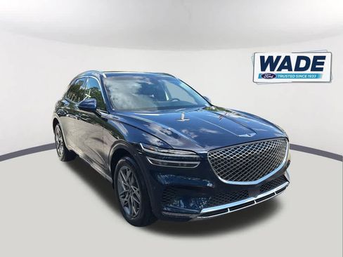 Used 2023 Genesis GV70 2.5T w/ Advanced Package AWD/4WD image 3