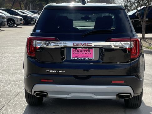 Used 2023 GMC Acadia SLE image 5