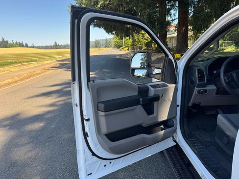 Used 2018 Ford F250 XL w/ STX Appearance Package AWD/4WD image 29