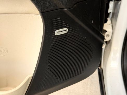 Used 2016 Dodge Challenger SXT Plus RWD image 16