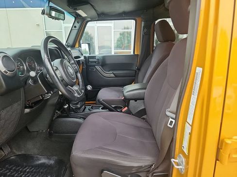 Used 2014 Jeep Wrangler Unlimited Sport w/ Quick Order Package 23S AWD/4WD image 14