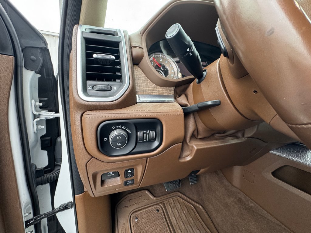 Used 2021 RAM 1500 Limited AWD/4WD image 25