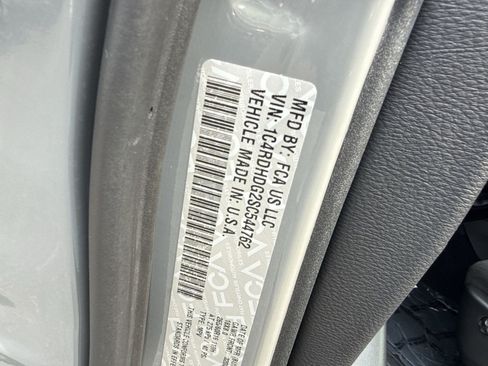 Used 2025 Dodge Durango GT RWD image 30