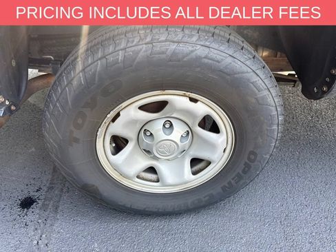 Used 2018 Toyota Tacoma SR AWD/4WD image 16