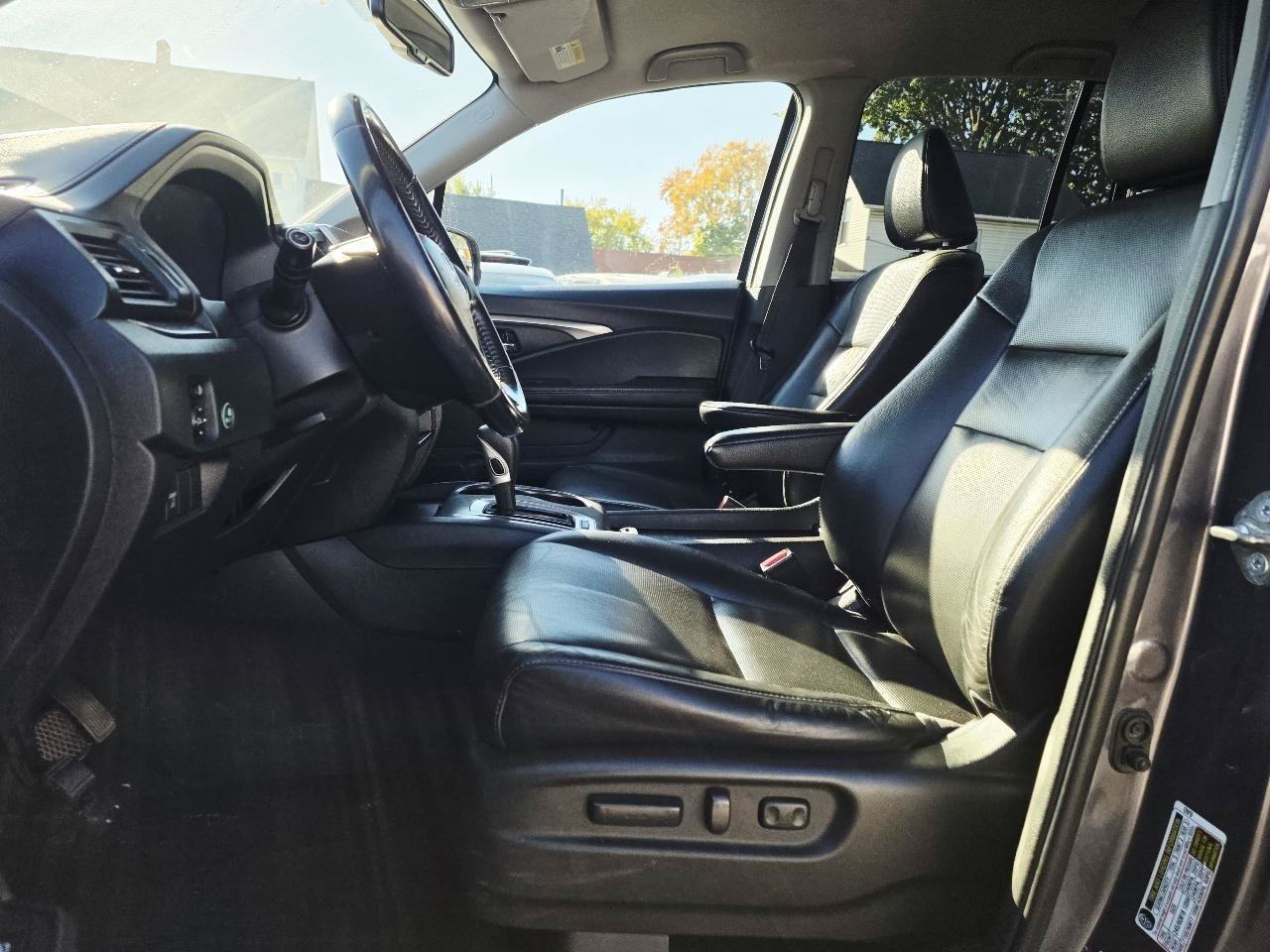 Used 2017 Honda Ridgeline RTL-T image 12