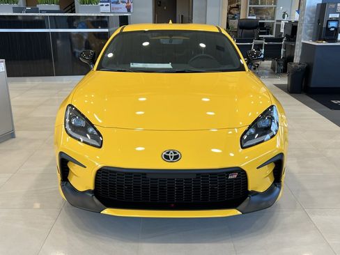 New 2026 Toyota GR86 YUZU Limited image 4
