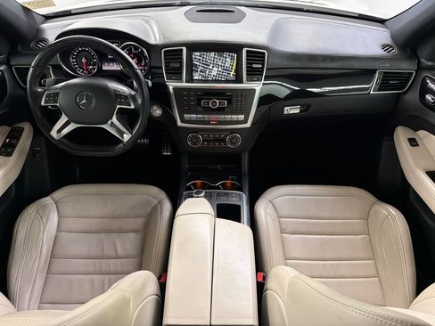 Used 2012 Mercedes-Benz ML 63 AMG 4MATIC image 16