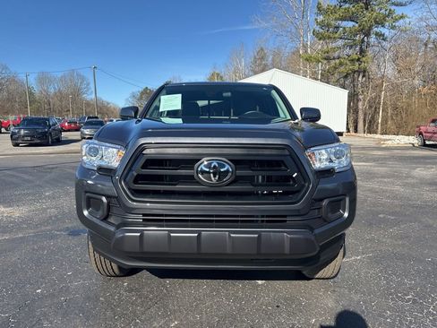 Used 2023 Toyota Tacoma SR image 9