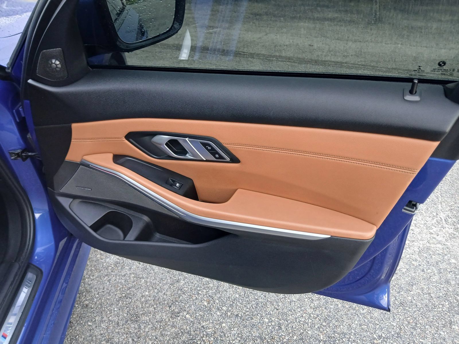 Used 2020 BMW 330i Sedan w/ M Sport Package RWD image 16