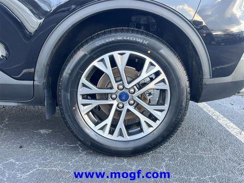 Used 2022 Ford Escape SEL w/ Technology Package image 32