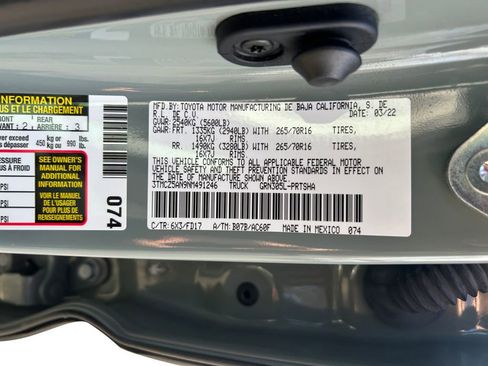 Used 2022 Toyota Tacoma TRD Off-Road AWD/4WD image 36