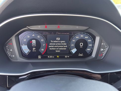 Used 2021 Audi Q3 2.0T Premium w/ Convenience Package image 11