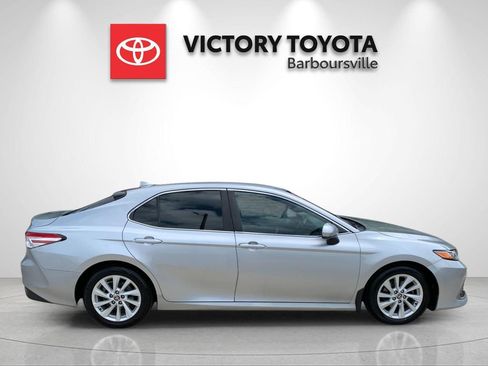 Used 2022 Toyota Camry LE FWD image 6