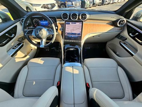 Used 2023 Mercedes-Benz GLC 300 4MATIC image 27