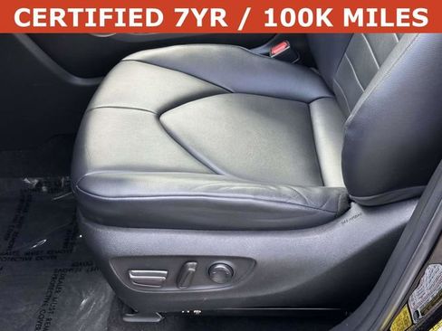 Used 2023 Toyota Highlander XLE AWD/4WD image 15