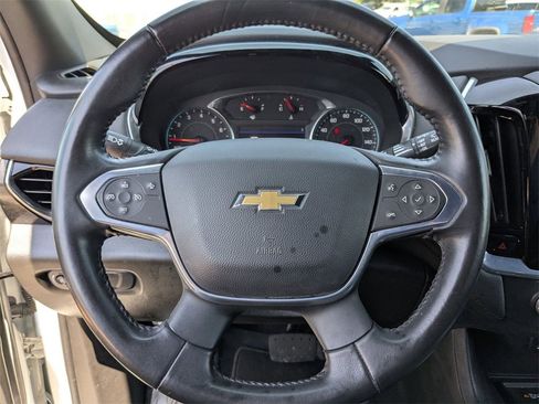 Used 2022 Chevrolet Traverse RS image 14