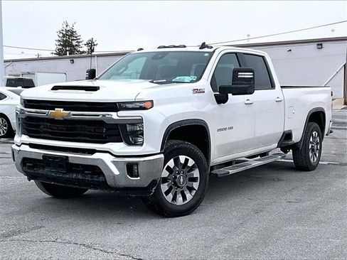 Used 2024 Chevrolet Silverado 2500 LT w/ All Star Edition image 2