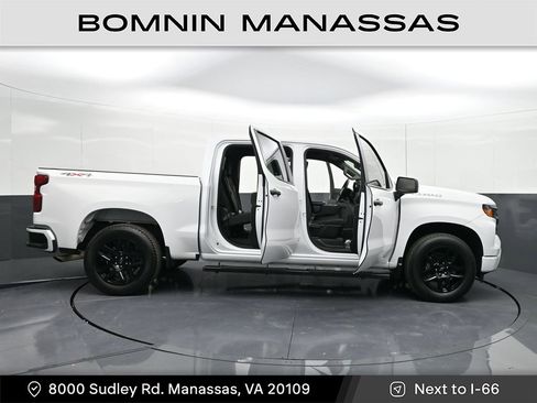 Used 2023 Chevrolet Silverado 1500 Custom image 36