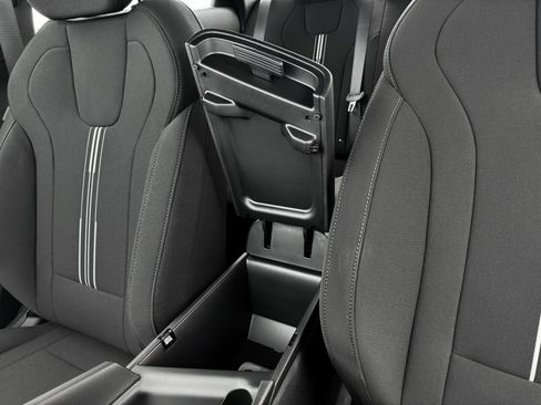 New 2025 Hyundai Elantra Sport FWD image 18