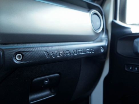 Used 2020 Jeep Wrangler Unlimited Sport S image 23