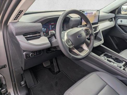 New 2026 Ford Explorer Active w/ Active Comfort Package image 2