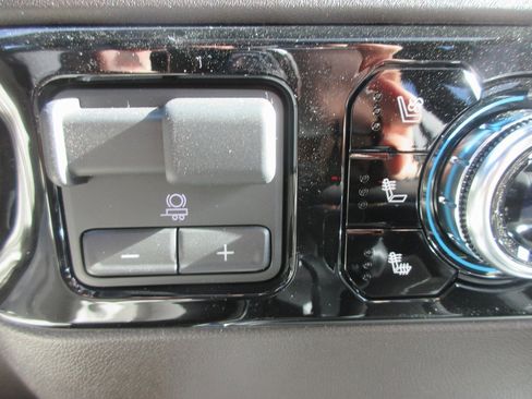 New 2026 GMC Sierra 1500 SLT w/ SLT Premium Plus Package image 21