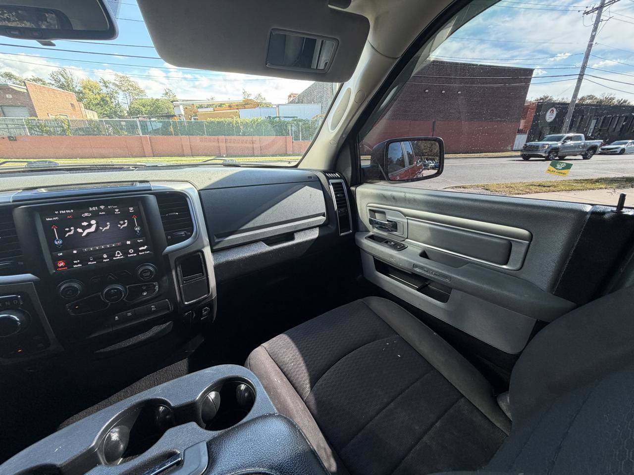 Used 2020 RAM 1500 Warlock w/ Electronics Group AWD/4WD image 25