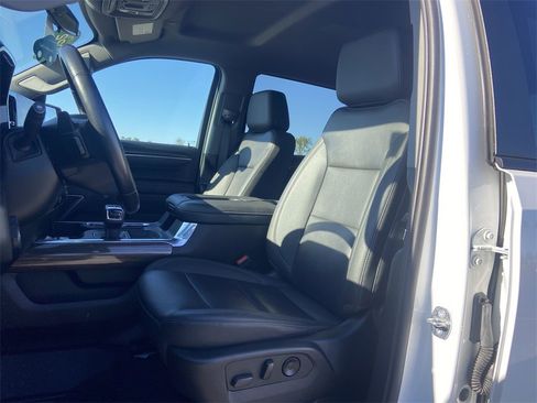 Certified 2022 Chevrolet Silverado 1500 RST image 19