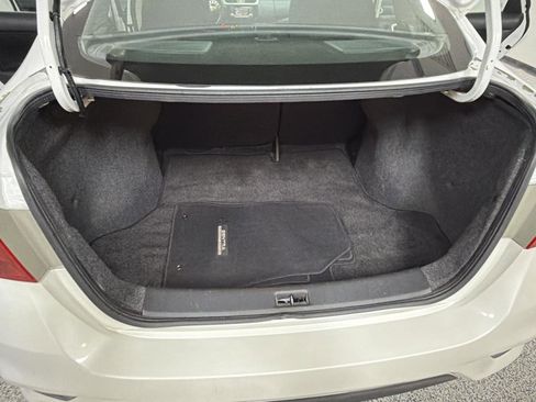 Used 2017 Nissan Sentra SR w/ SR Midnight Edition image 25