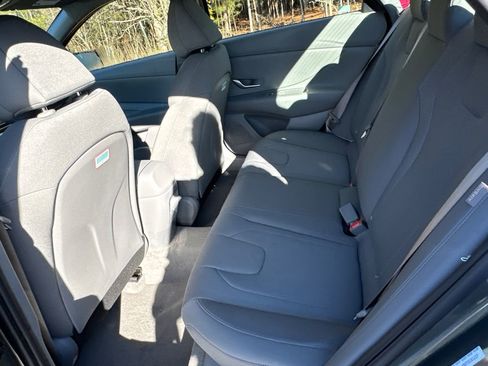 New 2026 Hyundai Elantra SE FWD image 11