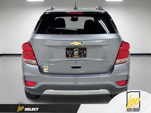 Used 2019 Chevrolet Trax LT w/ LT Convenience Package AWD/4WD image 9