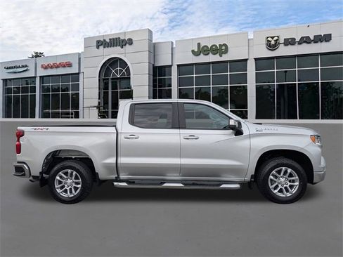 Used 2022 Chevrolet Silverado 1500 LT w/ Safety Package image 2