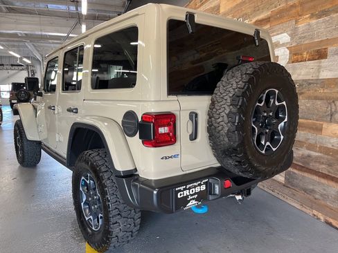 Used 2022 Jeep Wrangler Unlimited Rubicon 4xe w/ Cold Weather Group image 21