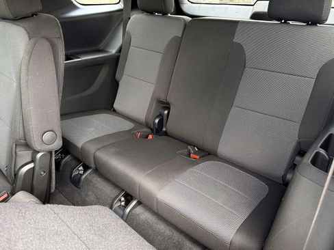 Certified 2023 Chevrolet Traverse LT image 10