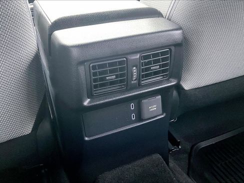 Used 2025 Toyota 4Runner TRD Off-Road image 31