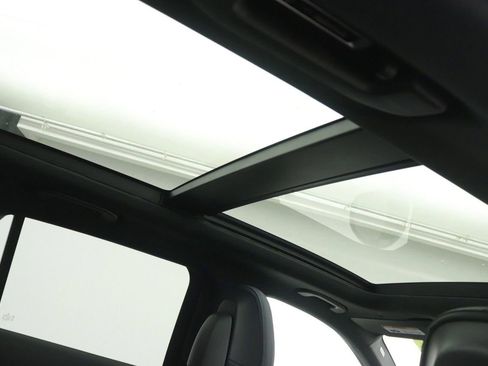 New 2026 Mercedes-Benz GLC 300 image 11