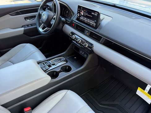 Used 2025 Honda Pilot EX-L image 19