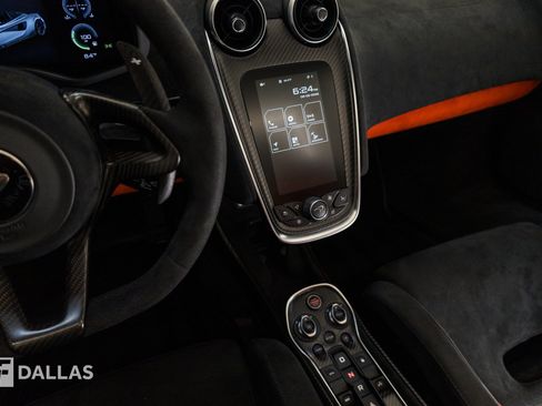 Used 2020 McLaren 600LT Spider RWD image 40